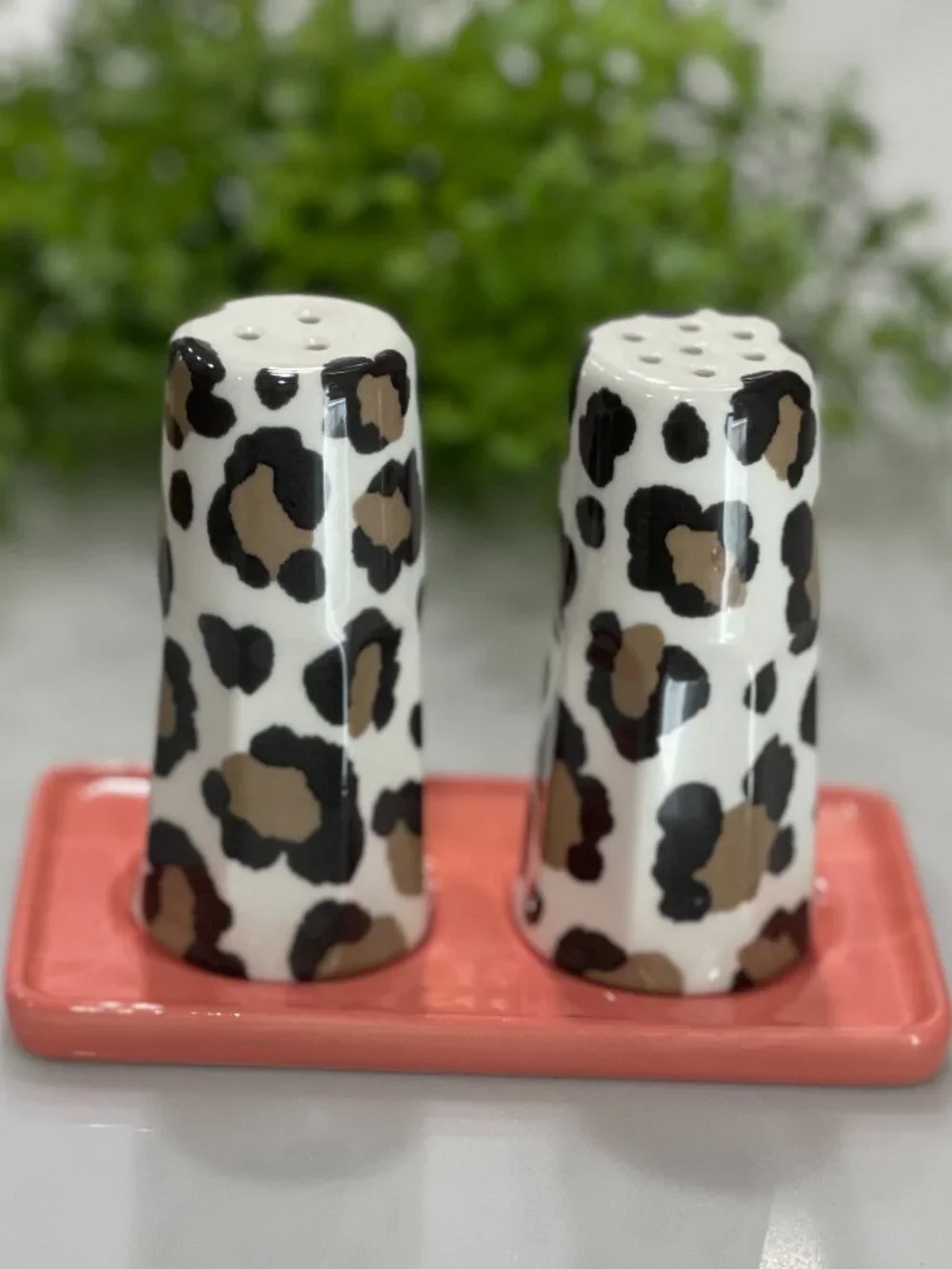 Anthropologie Chintzware Leopard Salt Pepper Shakers Set-NEW